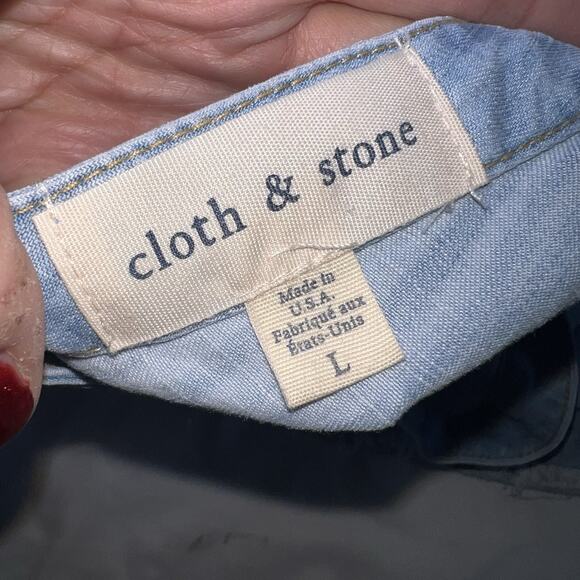 Cloth & Stone Shirt Size L Blue Chambray Flare Sleeve Open Tie Back Anthropologi - Picture 14 of 15